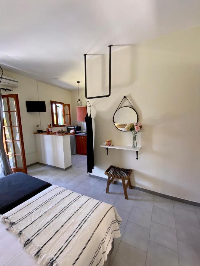 Lemon Tree Apartments B C Аргостолион Экстерьер фото
